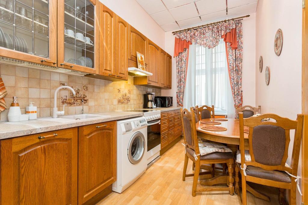Orchid Apartment Old Town Талин Екстериор снимка